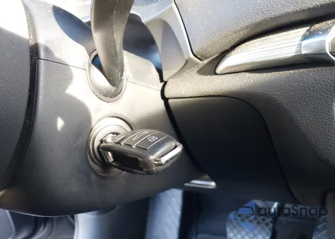 2015 Audi A3 1.8T Premium из США, поврежденный, VIN WAUACGFFXF1032776